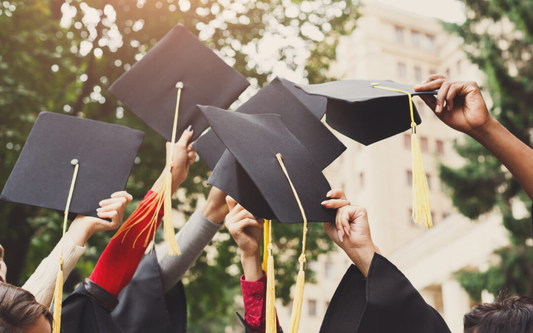 Grad Gifts on a Budget: Celebrating the Big Day without Breaking the Bank